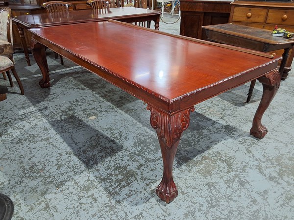 Lot 60 - DINING TABLE