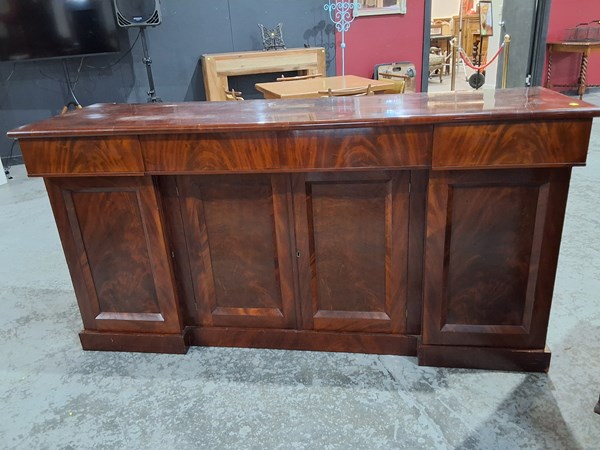 Lot 75 - MAHOGANY SIDEBOARD