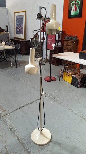 Lot 247 - FLOOR LAMP