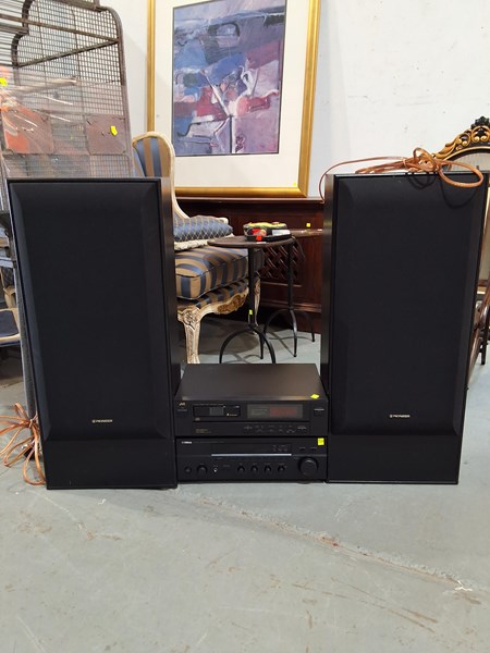 Lot 236 - STEREO LOT