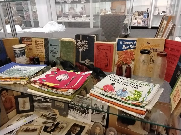 Lot 1173 - COOKERY BOOKS & TEA TOWELS