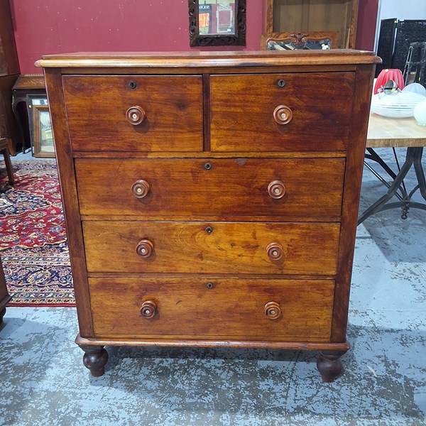 Lot 66 - CEDAR CHEST OF DRAWERS