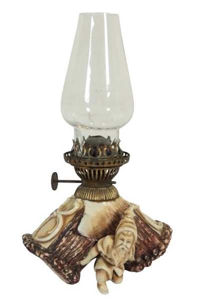 Lot 125 - NURSERY OIL LAMP