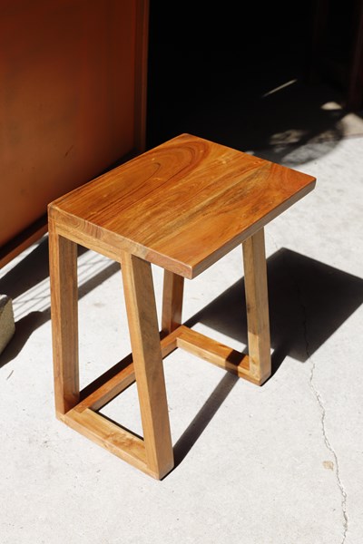 Lot 36 - SIDE TABLE