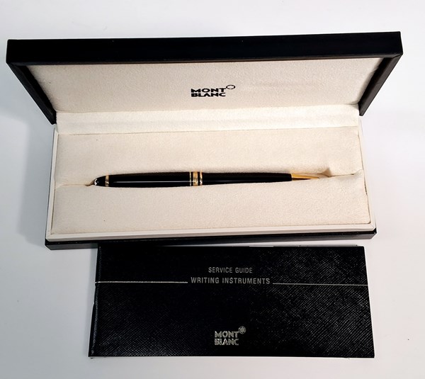 Lot 1104 - MONT BLANC PEN