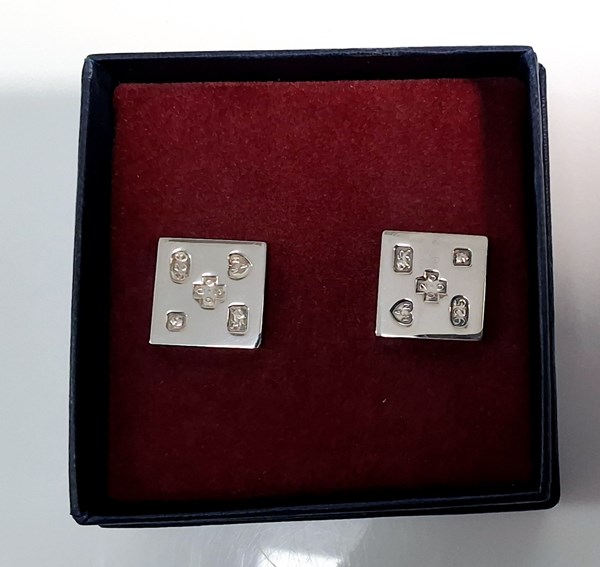 Lot 1105 - SILVER CUFFLINKS