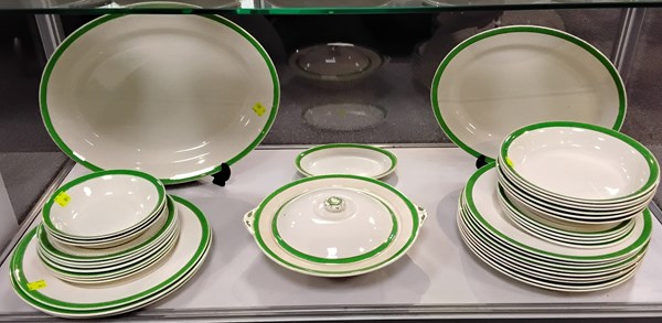 Lot 1226 - PART DINNER SERVICE