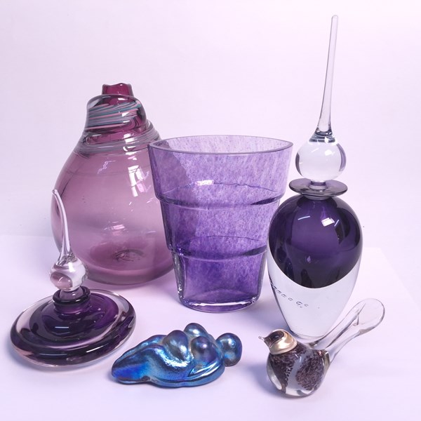 Lot 1159 - STUDIO GLASS