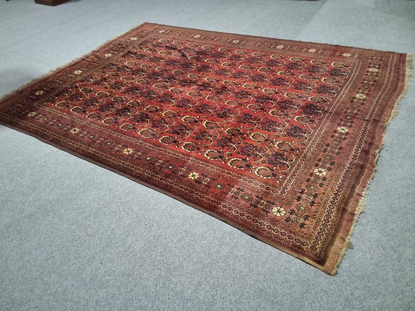 Lot 160 - WOOL RUG