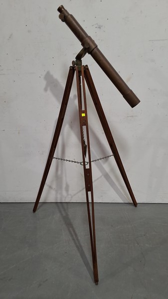 Lot 287 - BRASS TELESCOPE