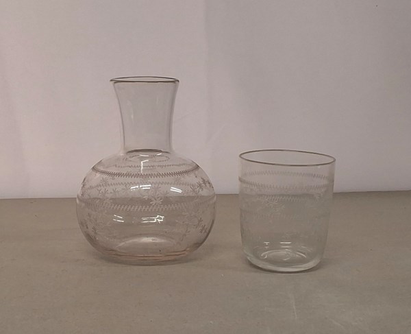 Lot 1227 - GLASS CARAFE