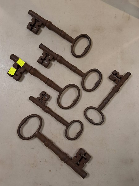 Lot 1198 - SIX KEYS