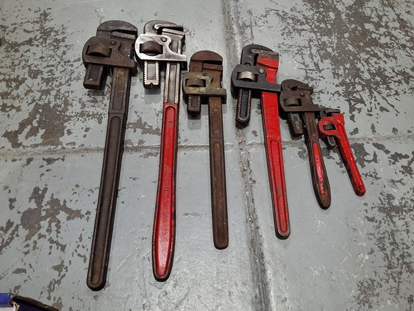 Lot 237 - PIPE WRENCHES