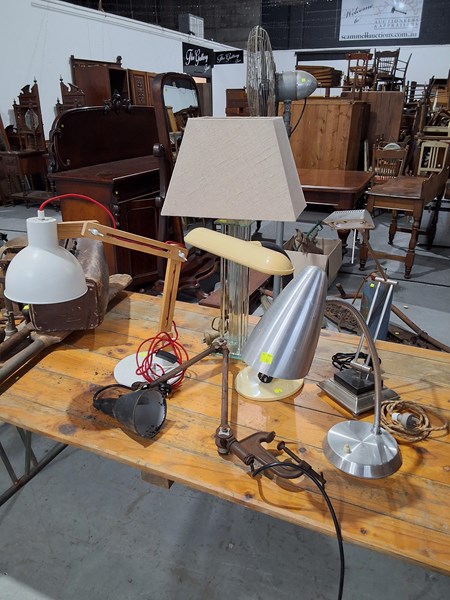 Lot 127 - LAMP LOT