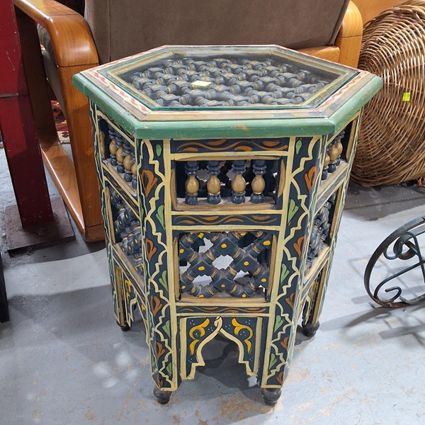 Lot 293 - TEA TABLE