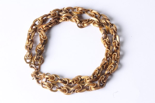 Lot 1027 - GOLD CHAIN