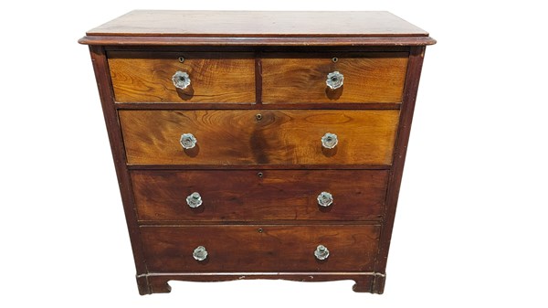 Lot 32 - SCHAEDEL CEDAR CHEST OF DRAWERS