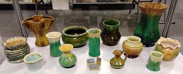 Lot 1232 - AUSTRALIAN POTTERY