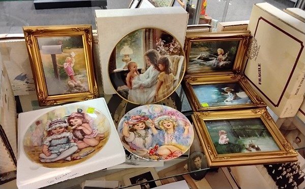 Lot 1169 - COLLECTORS PLATES