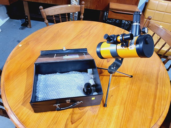 Lot 146 - TELESCOPE