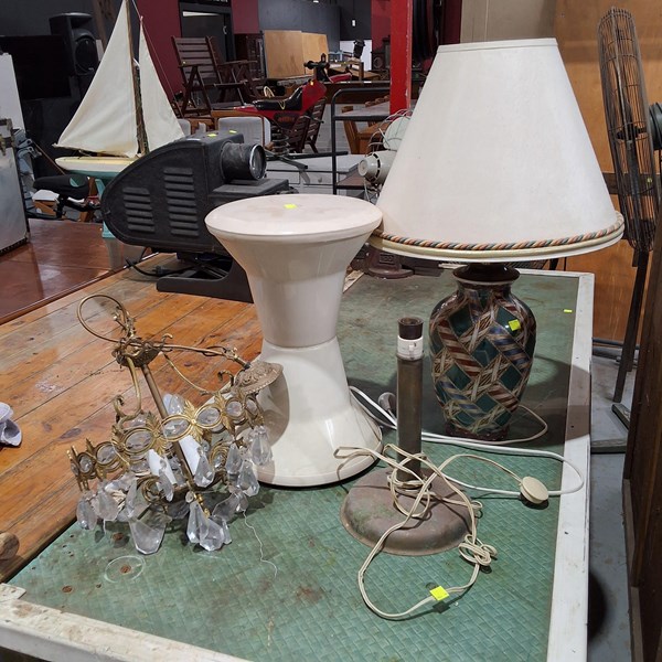 Lot 263 - LAMPS AND STOOL