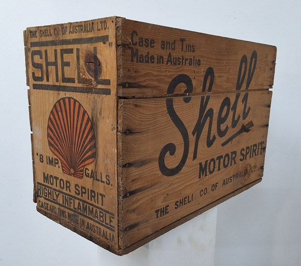 Lot 1287 - OIL  BOX