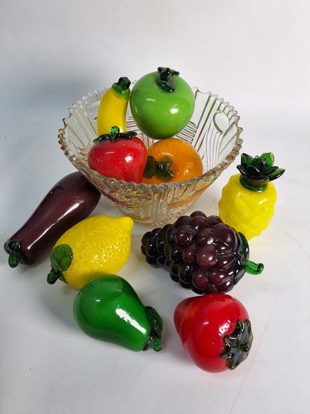 Lot 1421 - BOWL OF GLASS FRUITS