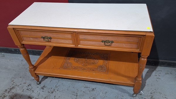 Lot 86 - CONSOLE TABLE
