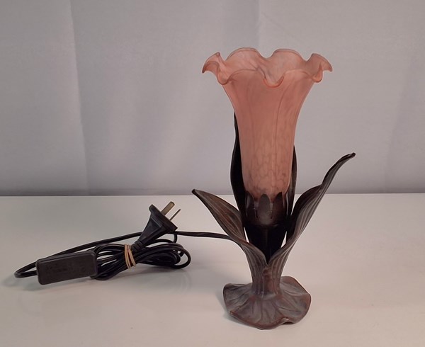 Lot 1390 - TABLE LAMP