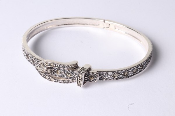 Lot 1056 - SILVER MARCASITE BANGLE