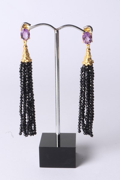 Lot 1022 - EARRINGS