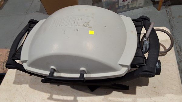 Lot 229 - WEBER BARBECUE