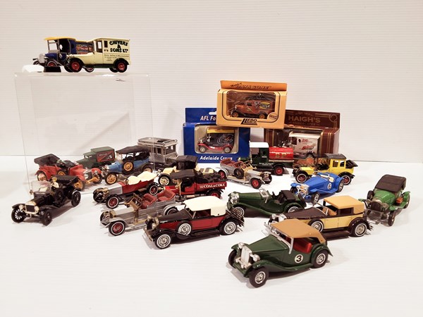 Lot 1434 - COLLECTABLE CARS