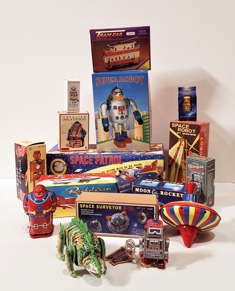 Lot 1416 - REPRODUCTION TIN TOYS