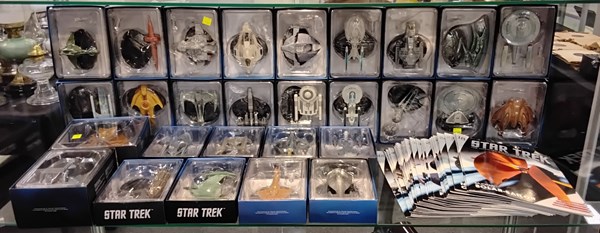 Lot 1347 - STAR TREK COLLECTORS MODELS