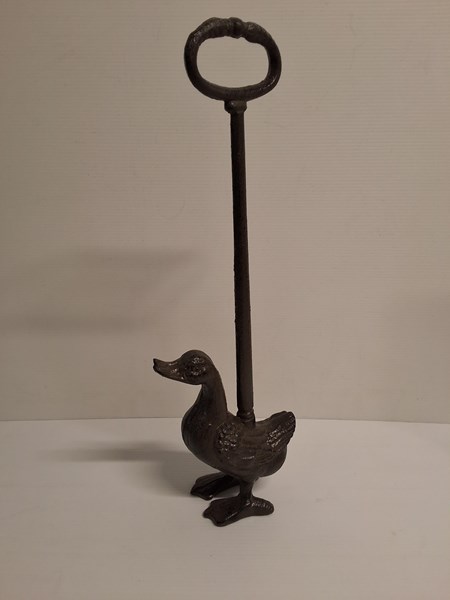 Lot 196 - HANDLED DOOR STOP