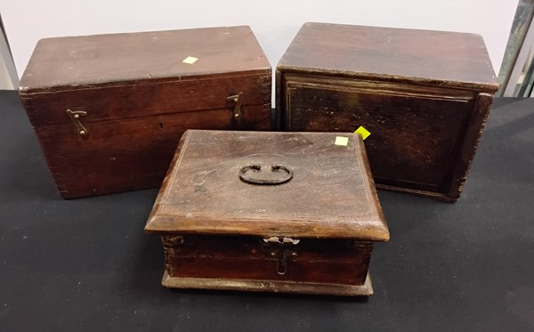 Lot 1240 - BOXES