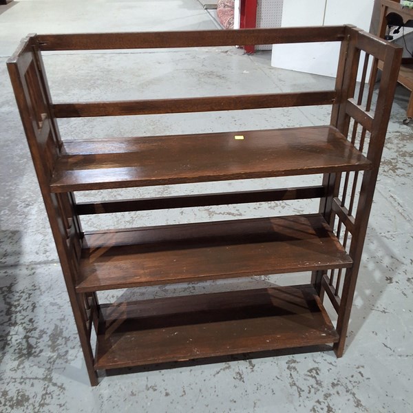 Lot 72 - BOOK SHELF