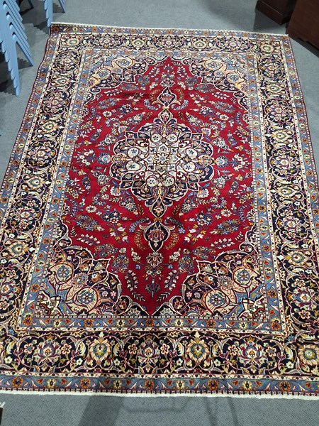 Lot 147 - RUG