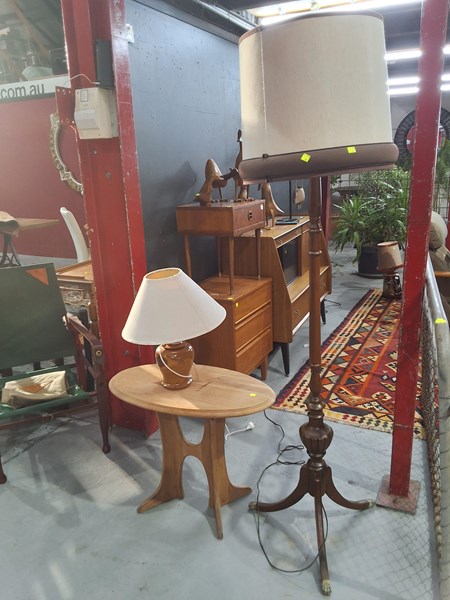 Lot 216 - LAMPS AND TABLE