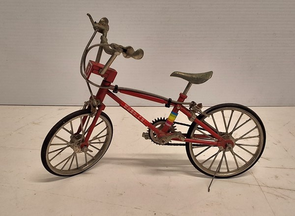 Lot 1224 - MINIATURE BMX