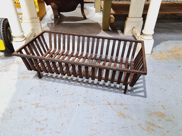 Lot 215 - FIRE GRATE