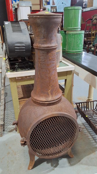 Lot 253 - CHIMENEA