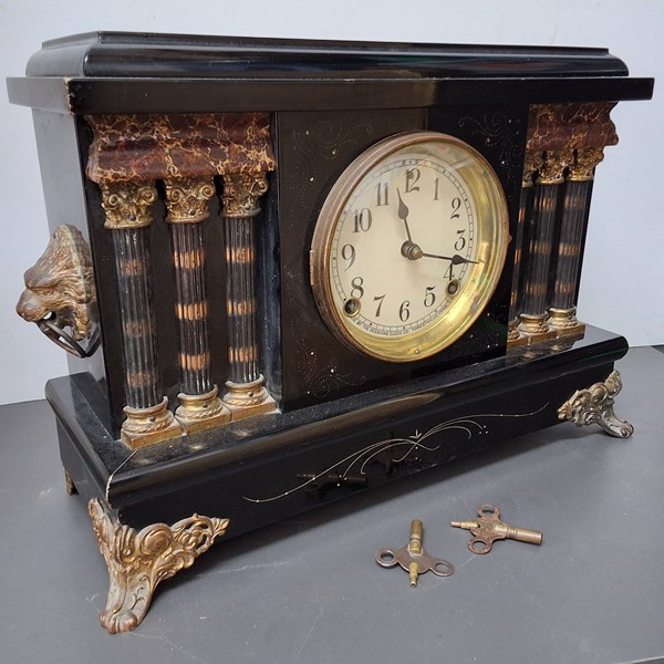 Lot 1277 - MANTEL CLOCK