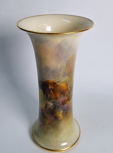 Lot 1066 - ROYAL WORCESTER VASE