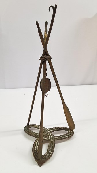 Lot 1062 - BRASS WATCH STAND