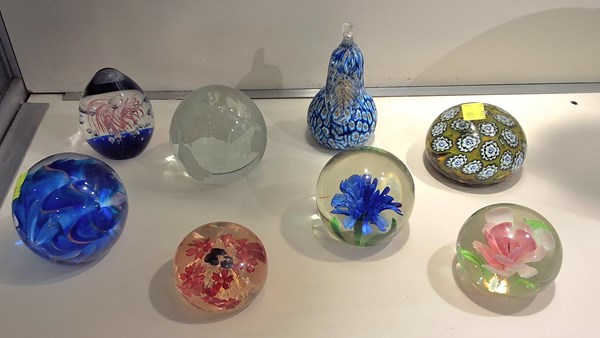 Lot 1297 - PAPERWEIGHTS