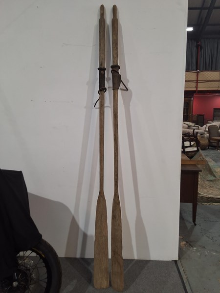 Lot 341 - OARS