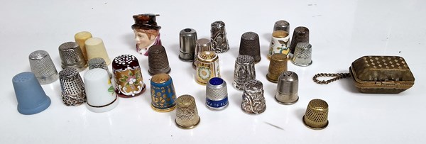 Lot 1069 - THIMBLES