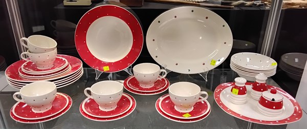 Lot 1196 - DINNER SERVICE